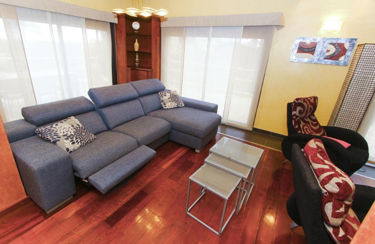New Play Lake Villa Salou Esterno foto